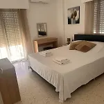 Διαμέρισμα Charming 2 Bdr Free Parking & Wi-fi *