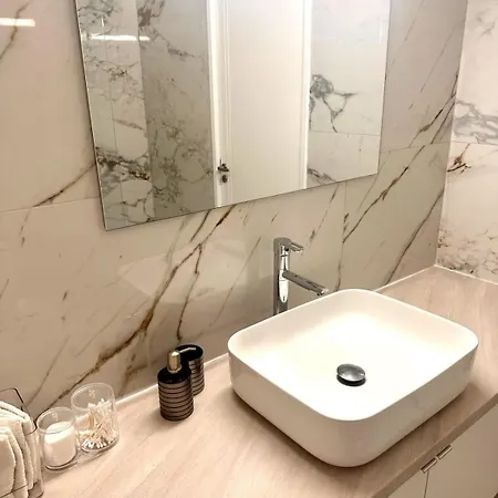 Theo 403 - Charming 2 Bdr Nicosia, Parking & Wi-Fi Appartement